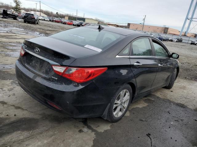 Photo 3 from auction – 2011 HYUNDAI SONATA with VIN 5NPEC4AC8BH111768