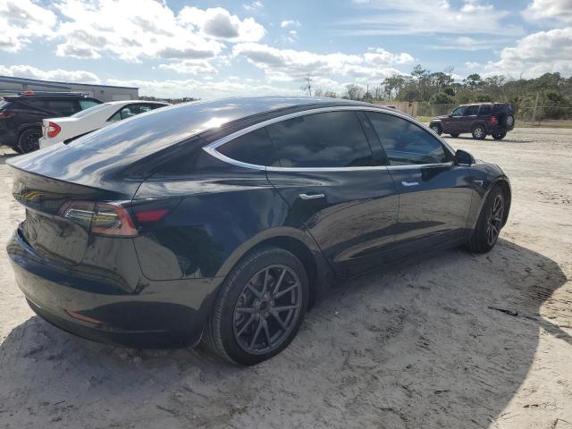 Photo 3 from auction – 2018 TESLA MODEL 3 with VIN 5YJ3E1EA1JF070163