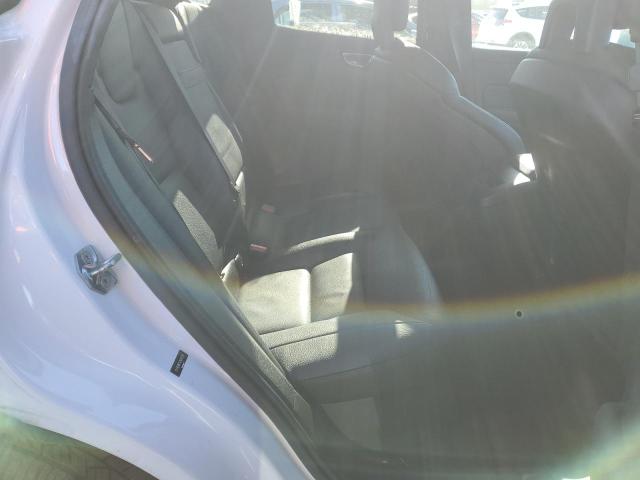Photo 11 from auction – 2018 VOLVO XC60 T5 MO with VIN YV4102RK0J1079778