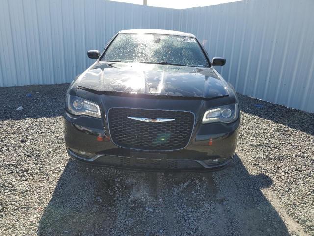 Photo 5 from auction – 2017 CHRYSLER 300 S with VIN 2C3CCAGG5HH637670
