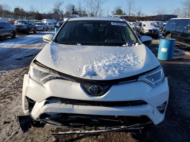 Photo 5 from auction – 2017 TOYOTA RAV4 XLE with VIN JTMRFREV0HJ142935