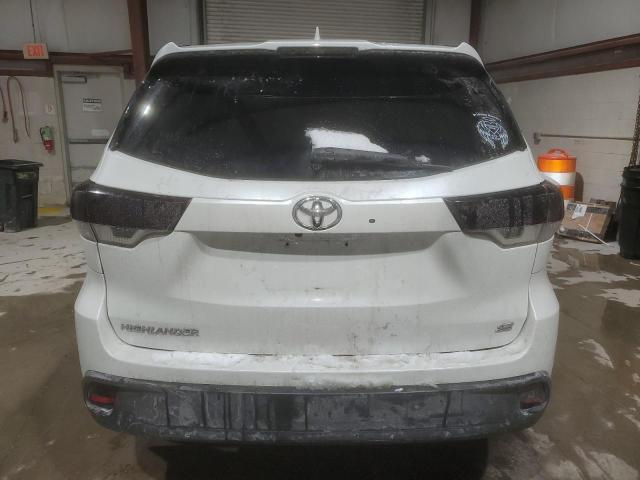 Photo 6 from auction – 2018 TOYOTA HIGHLANDER with VIN 5TDKZRFH8JS529534