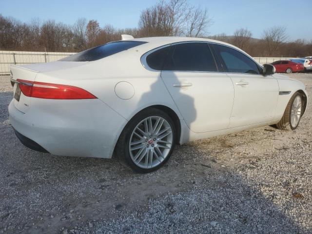 Photo 3 from auction – 2017 JAGUAR XF PRESTIG with VIN SAJBE4BN3HCY46435