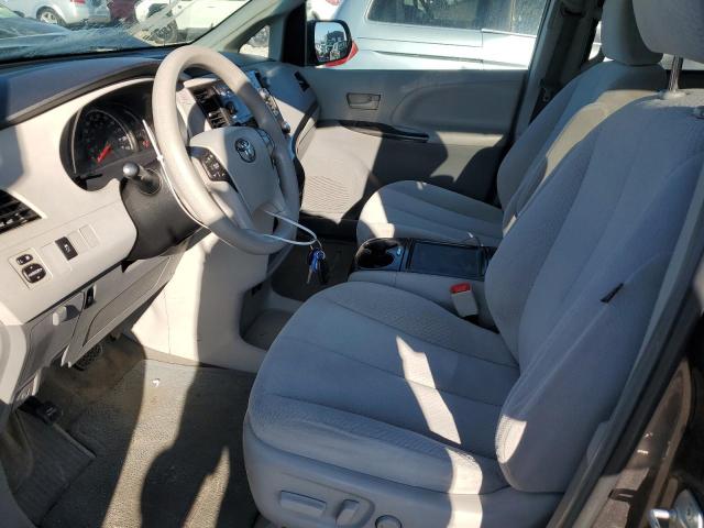 Photo 7 from auction – 2012 TOYOTA SIENNA LE with VIN 5TDJK3DC2CS047679