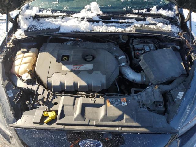 Photo 11 from auction – 2017 FORD FOCUS ST with VIN 1FADP3L93HL331728