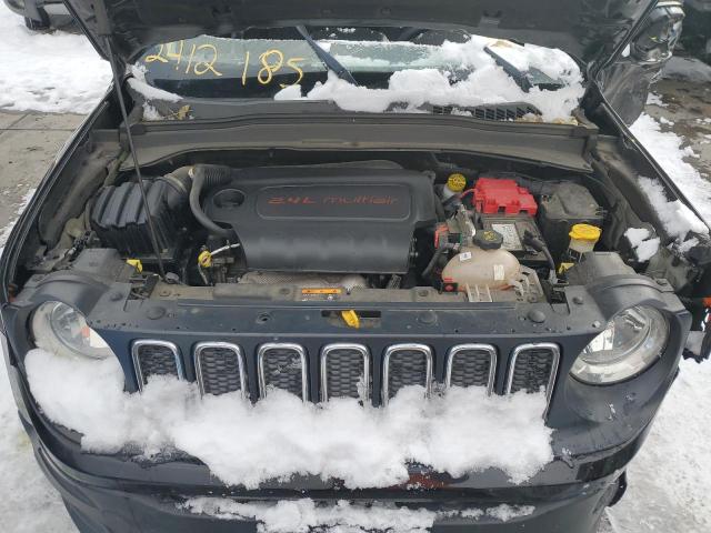 Photo 12 from auction – 2018 JEEP RENEGADE L with VIN ZACCJABB4JPJ01338