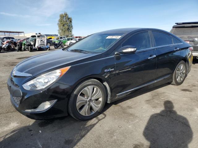 HYUNDAI SONATA HYB 2013 with VIN KMHEC4A43DA092111 - Photo from auction