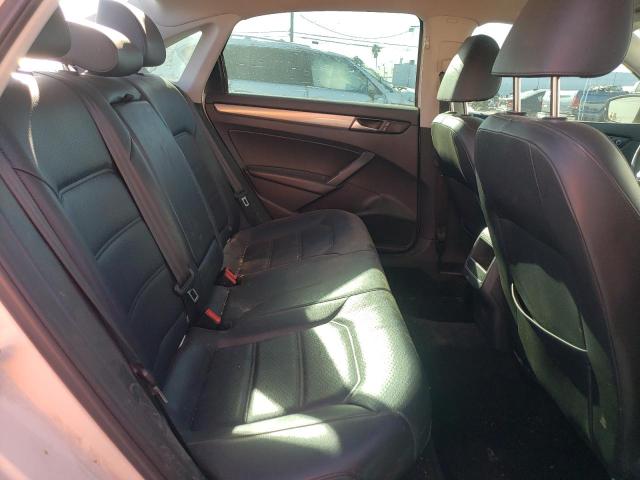 Photo 10 from auction – 2014 VOLKSWAGEN PASSAT S with VIN 1VWAT7A32EC087190