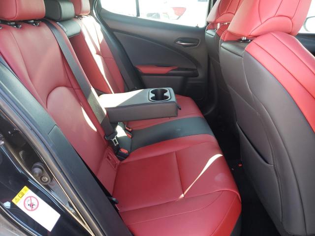 Photo 10 from auction – 2019 LEXUS UX 200 with VIN JTHY3JBH2K2003331
