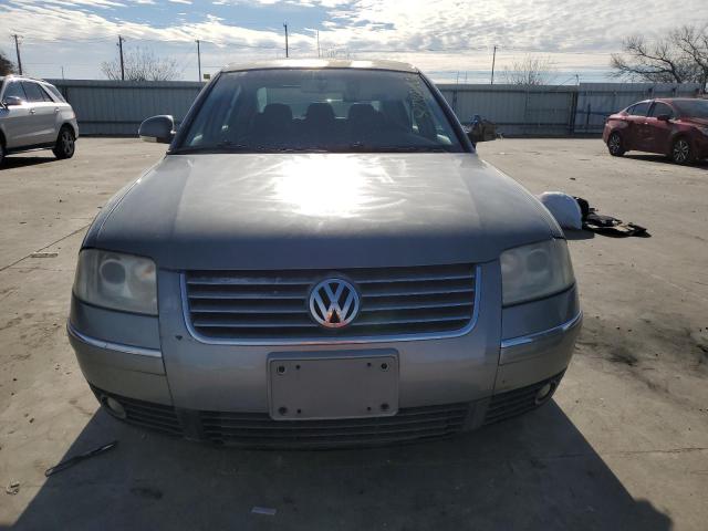 Photo 5 from auction – 2004 VOLKSWAGEN PASSAT GLX with VIN WVWTH63B14P158303