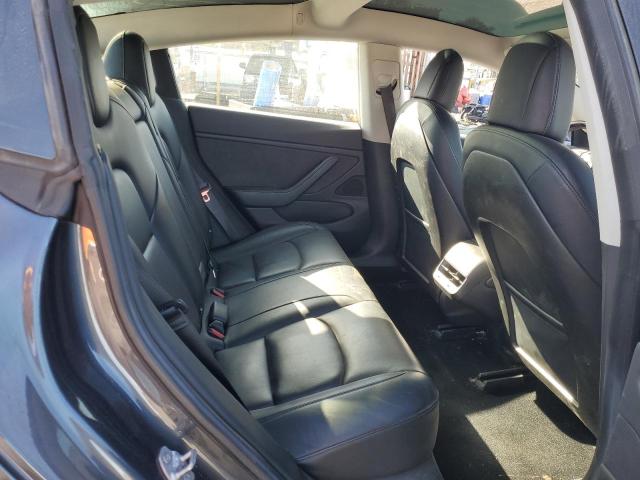 Photo 10 from auction – 2018 TESLA MODEL 3 with VIN 5YJ3E1EA7JF021193