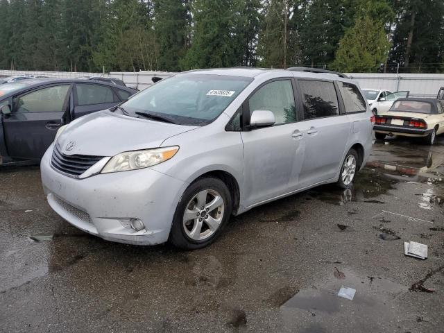 Photo 1 from auction – 2011 TOYOTA SIENNA LE with VIN 5TDKK3DC8BS009716