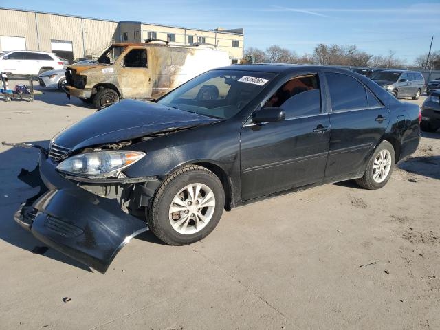 TOYOTA CAMRY LE 2005 with VIN 4T1BF32K55U095772 - Photo from auction