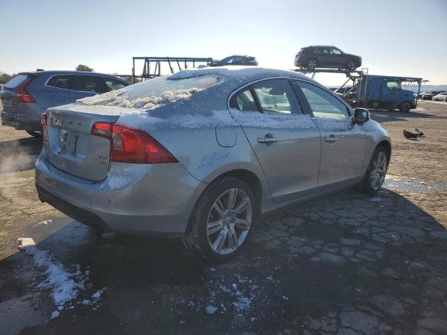 Photo 3 from auction – 2012 VOLVO S60 T6 with VIN YV1902FH9C2114663