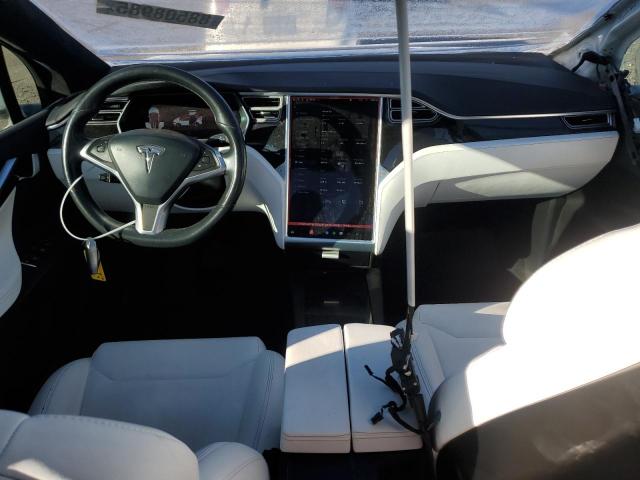Photo 8 from auction – 2017 TESLA MODEL X with VIN 5YJXCAE27HF075426
