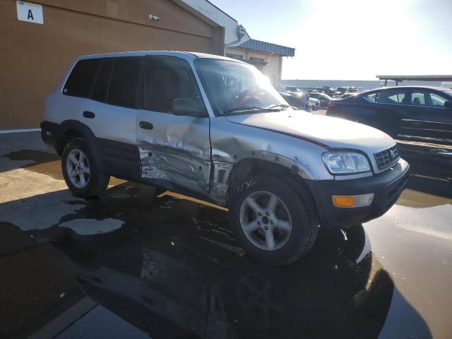 Photo 4 from auction – 1998 TOYOTA RAV4 with VIN JT3HP10V5W0166513