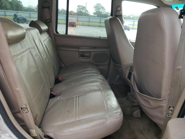 Photo 11 from auction – 2000 MERCURY MOUNTAINEE with VIN 4M2ZU66EXYUJ20100