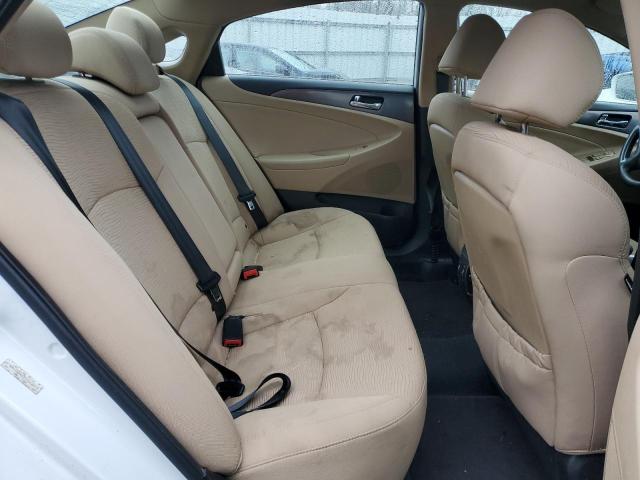 Photo 10 from auction – 2012 HYUNDAI SONATA HYB with VIN KMHEC4A42CA048079