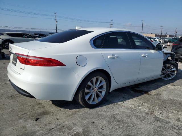Photo 3 from auction – 2018 JAGUAR XF PREMIUM with VIN SAJBD4FN3JCY57700