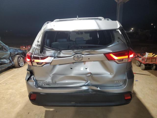 Photo 6 from auction – 2019 TOYOTA HIGHLANDER with VIN 5TDKZRFH0KS552288