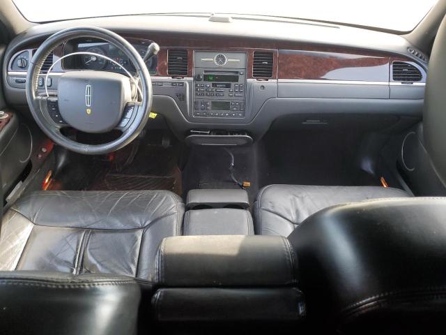 Photo 8 from auction – 2011 LINCOLN TOWN CAR E with VIN 2LNBL8EV1BX757170