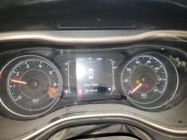 Photo 9 from auction – 2014 JEEP CHEROKEE S with VIN 1C4PJLAB1EW104403