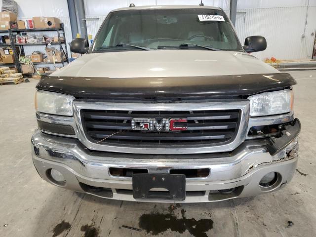 Photo 5 from auction – 2004 GMC NEW SIERRA with VIN 2GTEK19T841170751