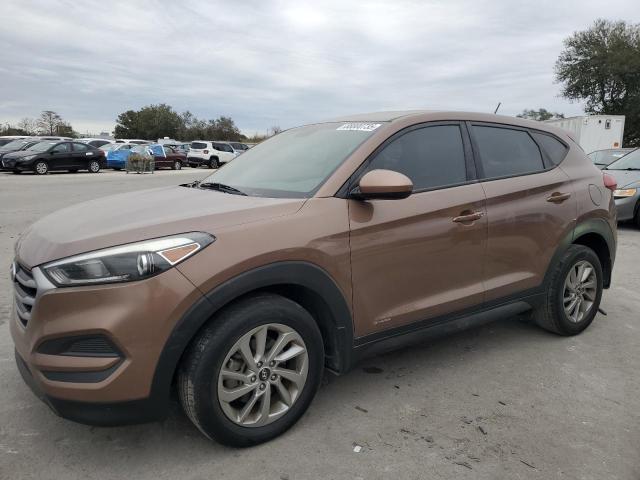 HYUNDAI TUCSON SE 2017 with VIN KM8J23A46HU449507 - Photo from auction