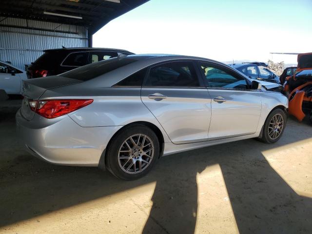 Photo 3 from auction – 2013 HYUNDAI SONATA GLS with VIN 5NPEB4AC8DH511982