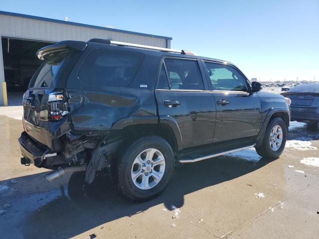 Photo 3 from auction – 2019 TOYOTA 4RUNNER SR with VIN JTEZU5JRXK5204845