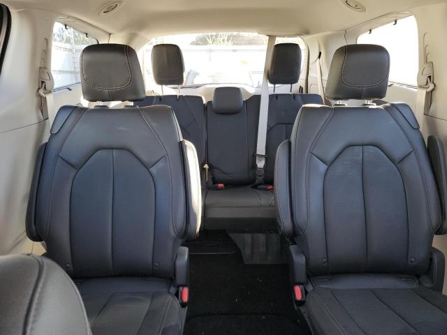 Photo 10 from auction – 2018 CHRYSLER PACIFICA T with VIN 2C4RC1BG2JR317851