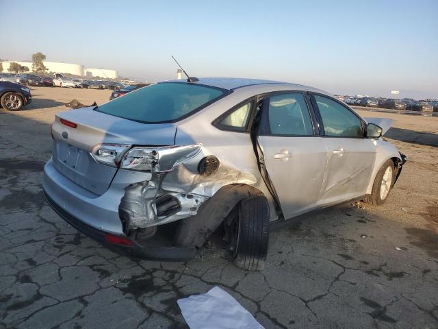 Снимка 3 от търг – 2017 FORD FOCUS SE с VIN 1FADP3F2XHL315394
