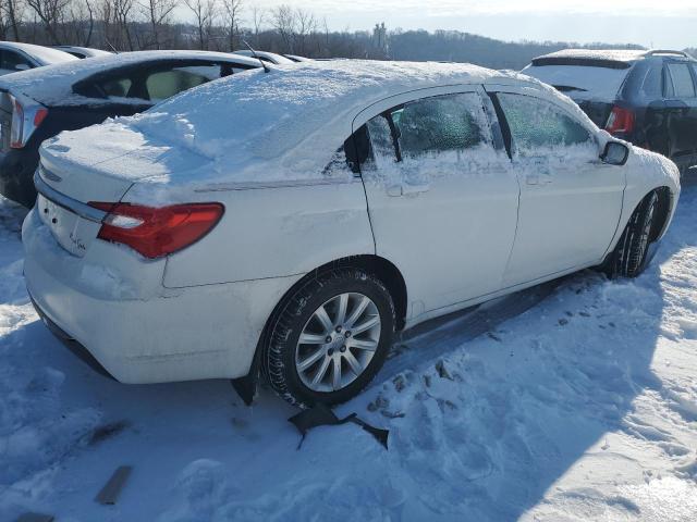 Photo 3 from auction – 2012 CHRYSLER 200 TOURIN with VIN 1C3CCBBB8CN140422