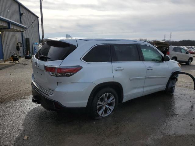Photo 3 from auction – 2015 TOYOTA HIGHLANDER with VIN 5TDJKRFH1FS190445