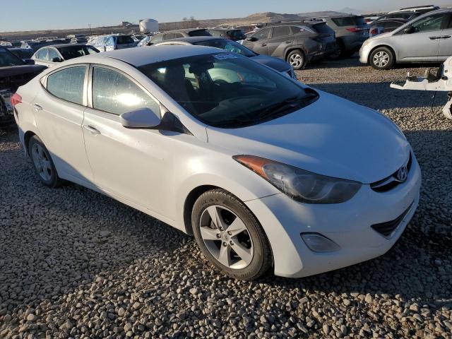 Photo 4 from auction – 2012 HYUNDAI ELANTRA GL with VIN 5NPDH4AE7CH148729