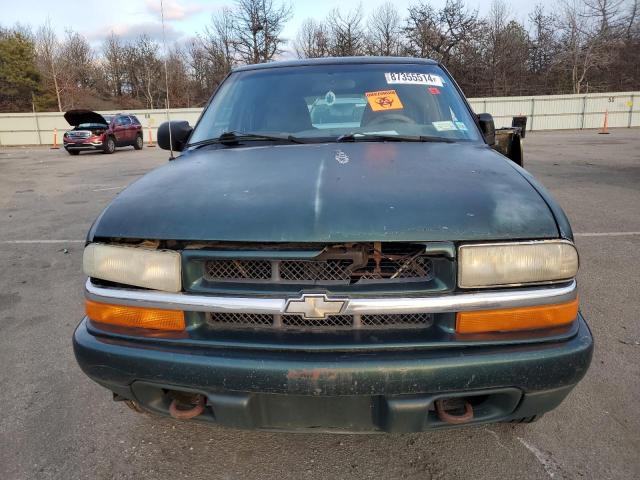 Photo 5 from auction – 2002 CHEVROLET BLAZER with VIN 1GNDT13W22K217045