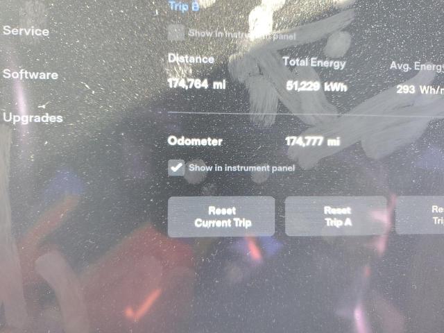 Photo 9 from auction – 2017 TESLA MODEL S with VIN 5YJSA1E10HF208891