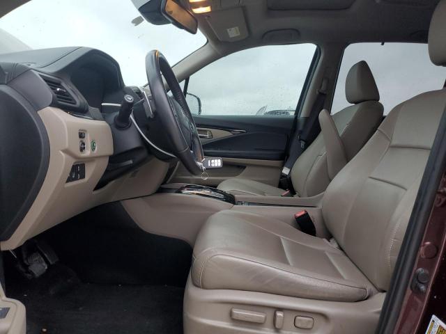 Photo 7 from auction – 2017 HONDA PILOT TOUR with VIN 5FNYF5H92HB029871