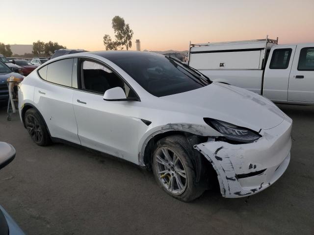 Снимка 4 от търг – 2022 TESLA MODEL Y с VIN 7SAYGDEE2NF429985