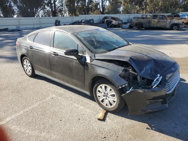 Photo 4 from auction – 2013 FORD FUSION S with VIN 3FA6P0G71DR379501
