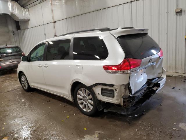 Photo 2 from auction – 2011 TOYOTA SIENNA XLE with VIN 5TDYK3DCXBS015172