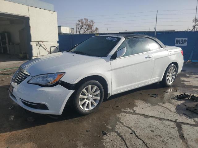 CHRYSLER 200 TOURIN 2013 with VIN 1C3BCBEB7DN526662 - Photo from auction
