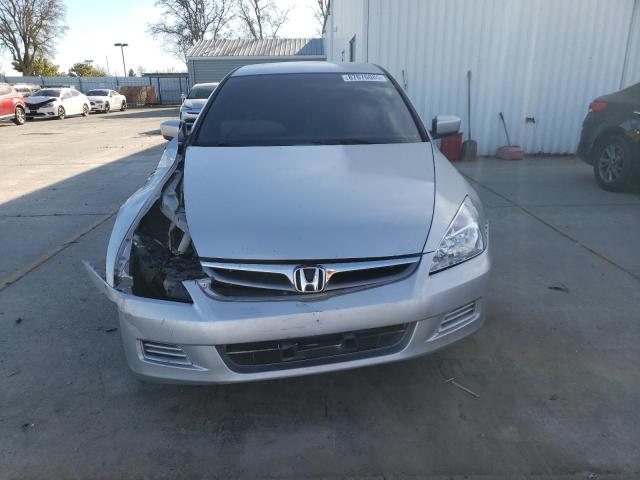 Photo 5 from auction – 2003 HONDA ACCORD LX with VIN JHMCM56393C035668