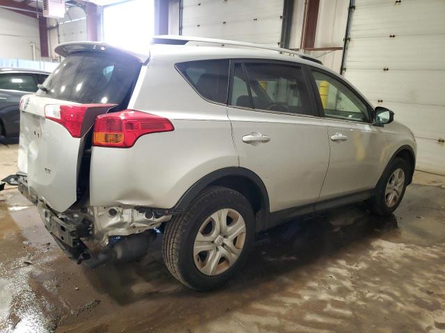 Photo 3 from auction – 2015 TOYOTA RAV4 LE with VIN JTMZFREV3FJ024469
