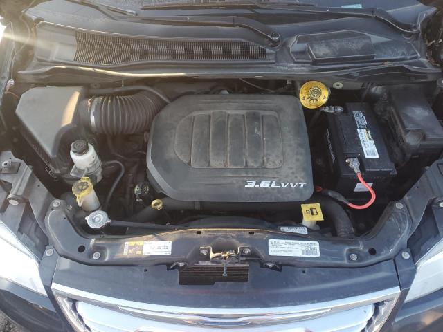 Photo 12 from auction – 2016 CHRYSLER TOWN & COU with VIN 2C4RC1BG3GR133060