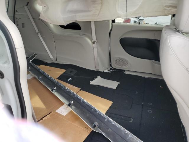 Photo 10 from auction – 2018 CHRYSLER PACIFICA T with VIN 2C4RC1BG0JR183227