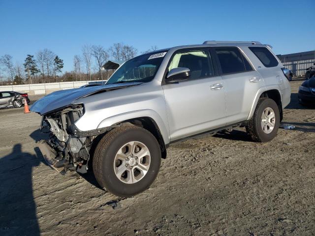 TOYOTA 4RUNNER SR 2015 with VIN JTEZU5JR0F5104694 - Photo from auction