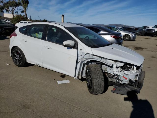 Photo 4 from auction – 2017 FORD FOCUS ST with VIN 1FADP3L92HL333261