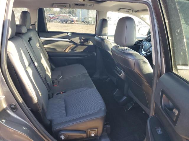Photo 11 from auction – 2016 TOYOTA HIGHLANDER with VIN 5TDZKRFH5GS122122
