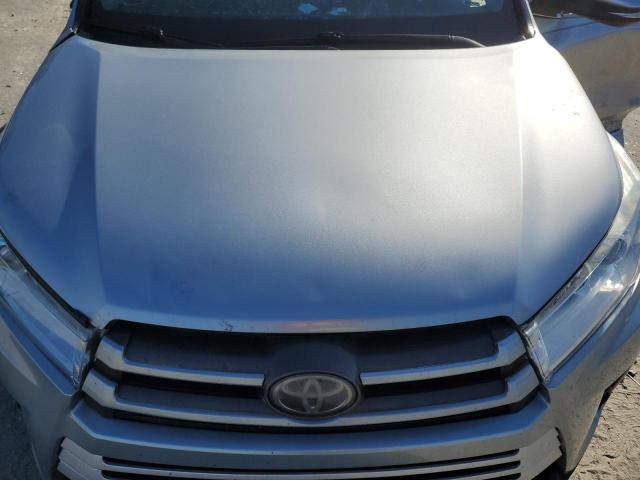 Zdjęcie 12 z aukcji – 2018 TOYOTA HIGHLANDER z VIN 5TDKZRFH0JS540088